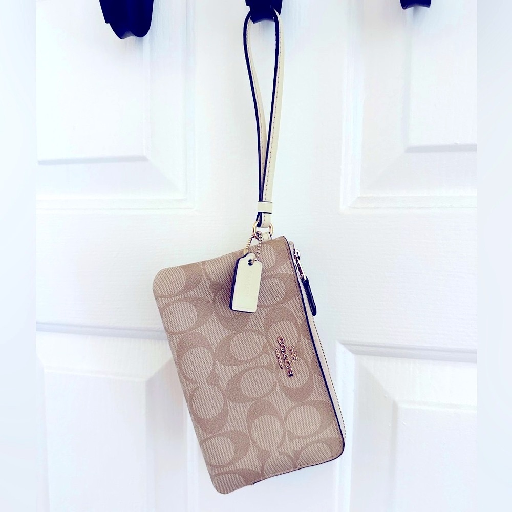 Coach Wristlet Double Wallet